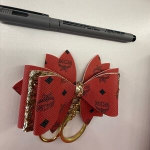 Multi Layered Bow w/ gold accents